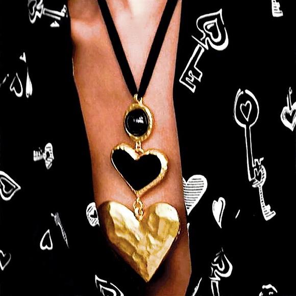 Costume Jewelry Jewelry - NEW Gold Rim Black Enamel Layered Hearts Necklace
